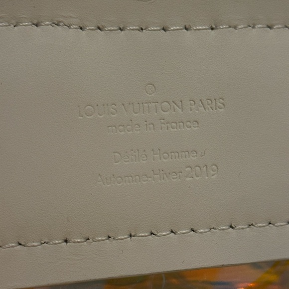 LOUIS VUITTON GM Prism Backback - Picture 12 of 14